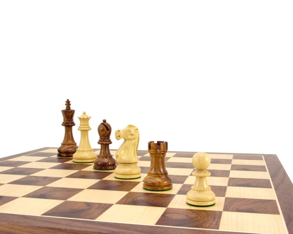 Jacob Knight Golden Rosewood Staunton chess pieces on chessboard, highlighting 3.75 inch king and detailed craftsmanship.