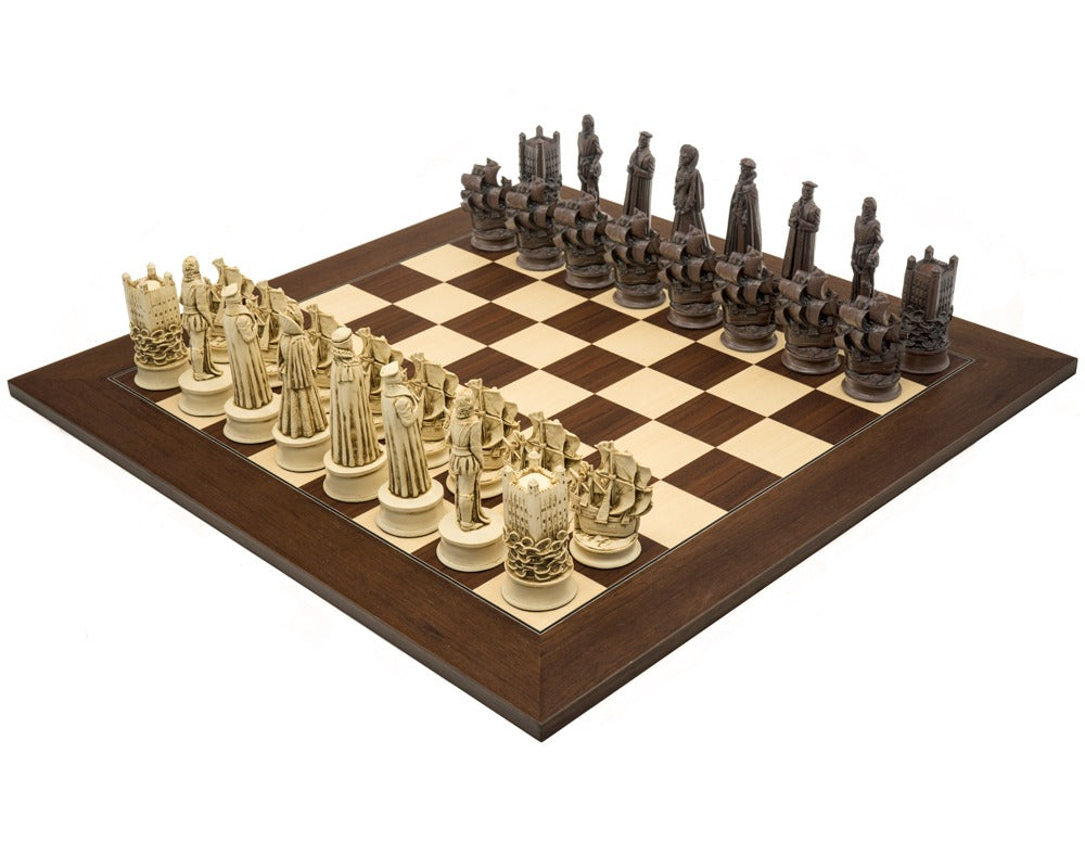 The Berkeley Chess Elizabethan Russet and Palisander Grand Chess Set