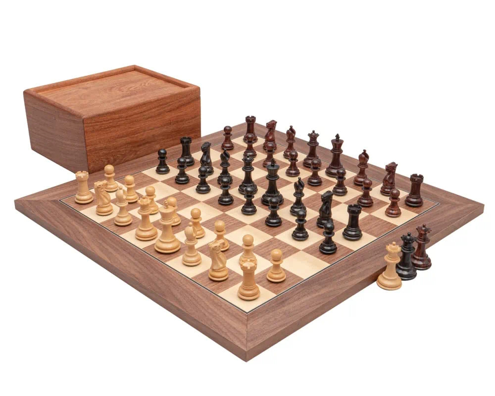 The Sandringham Tres Corone and Walnut Luxury Chess Set with Case