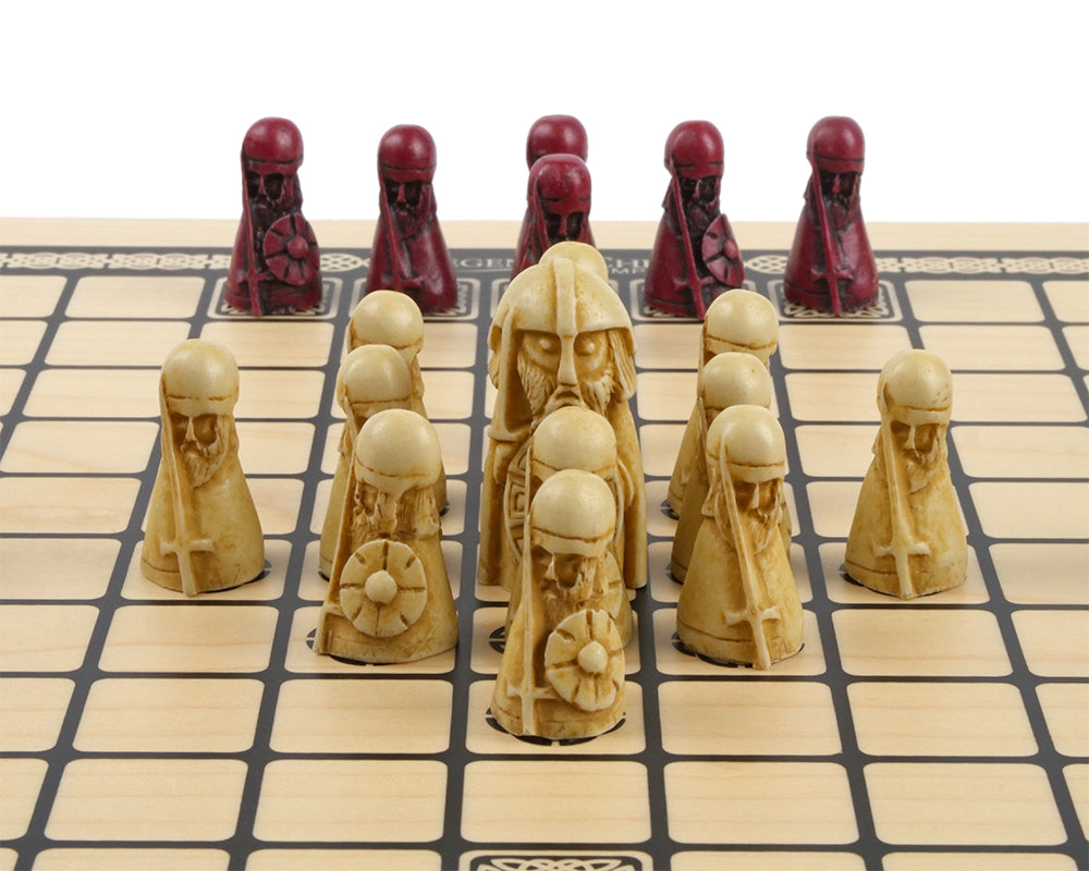 Hnefatafl - The Viking Game Cardinal Deluxe Edition